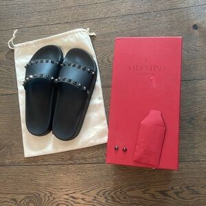 VALENTINO SLIDES